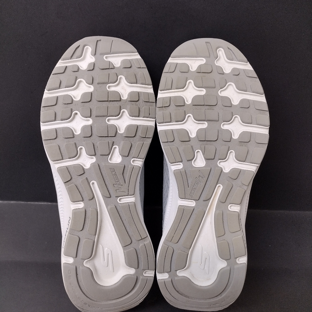 - Skechers Women's Hands Free Slip-ins Go Run Consistent 2.0...SIZE : 8.5 - Picture 10 of 10